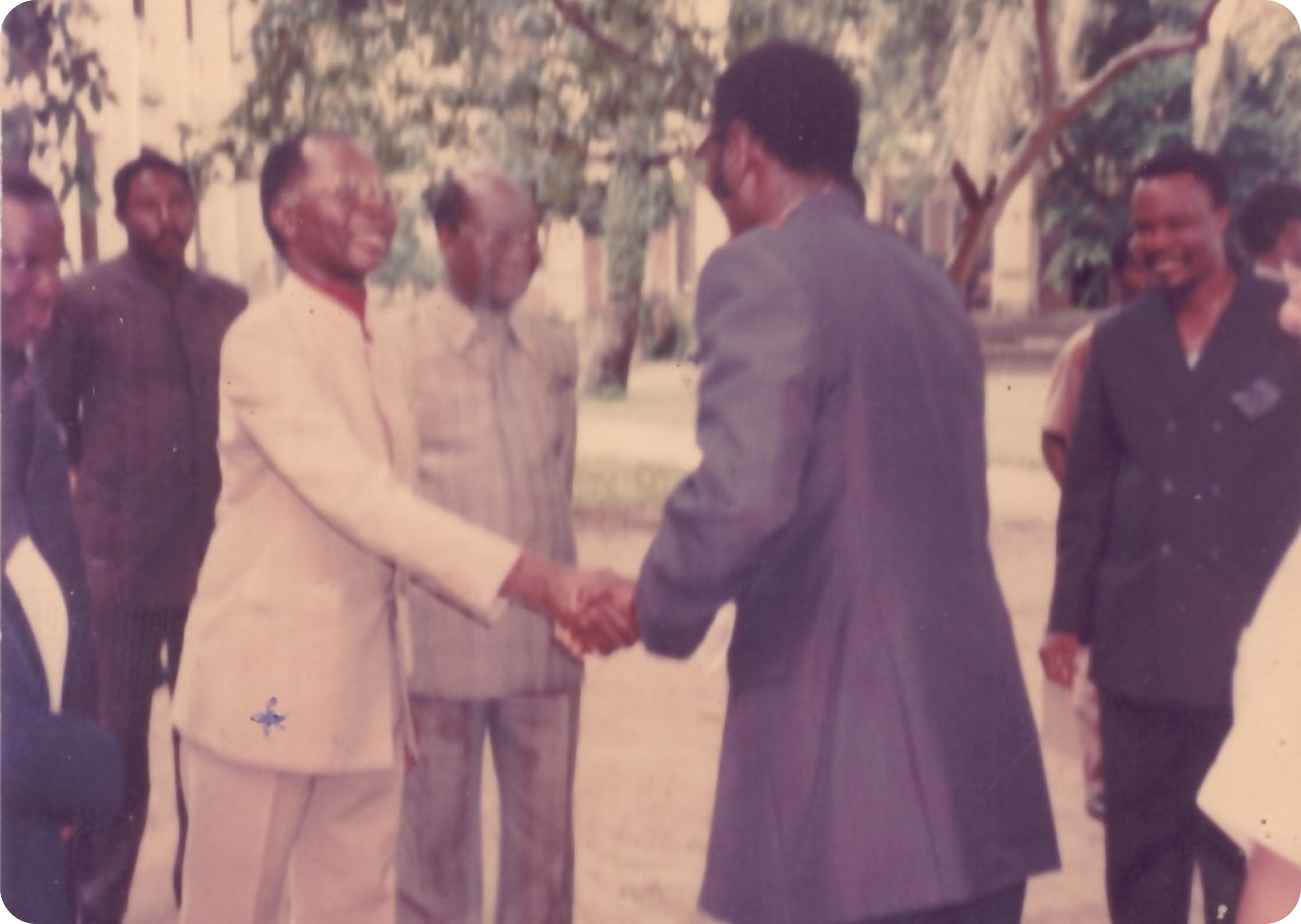 Photo d’archives de rencontre officielle des pères fondateurs.